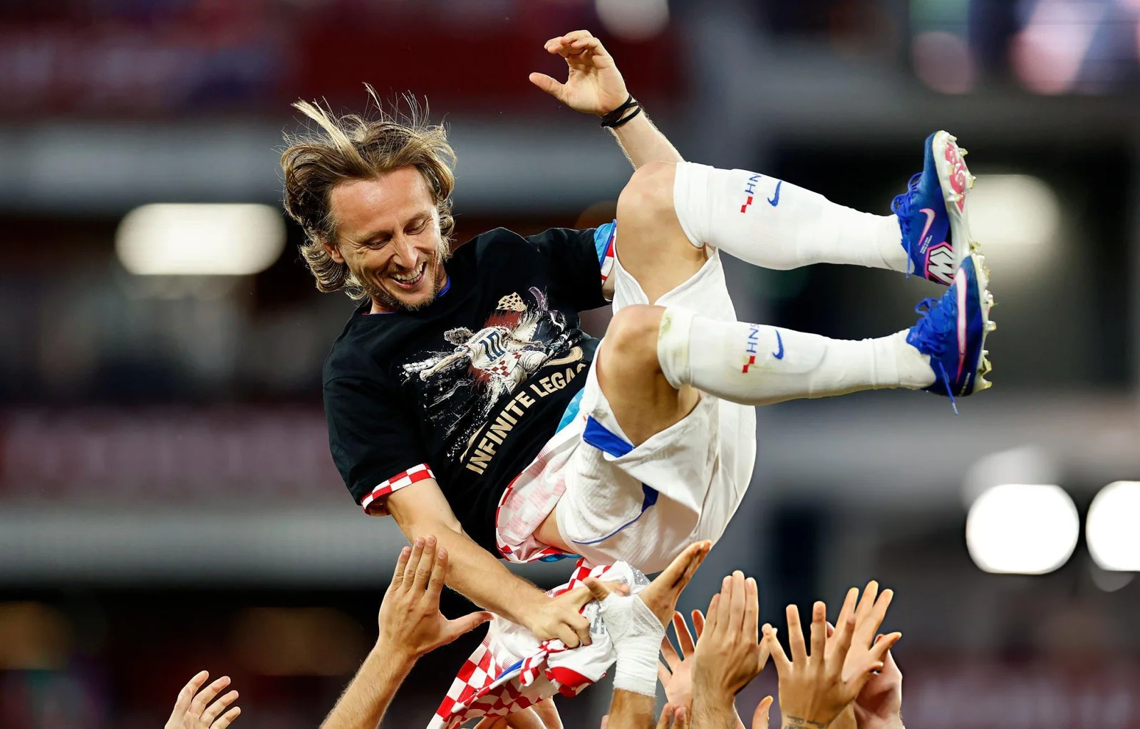 Croacia ganó en la noche histórica de Modrić y sigue soñando con los 16avos