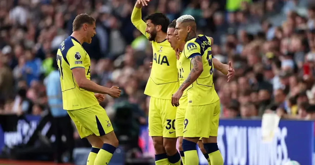 Tottenham consiguió un triunfo clave ante Aston Villa y salió de la zona de descenso