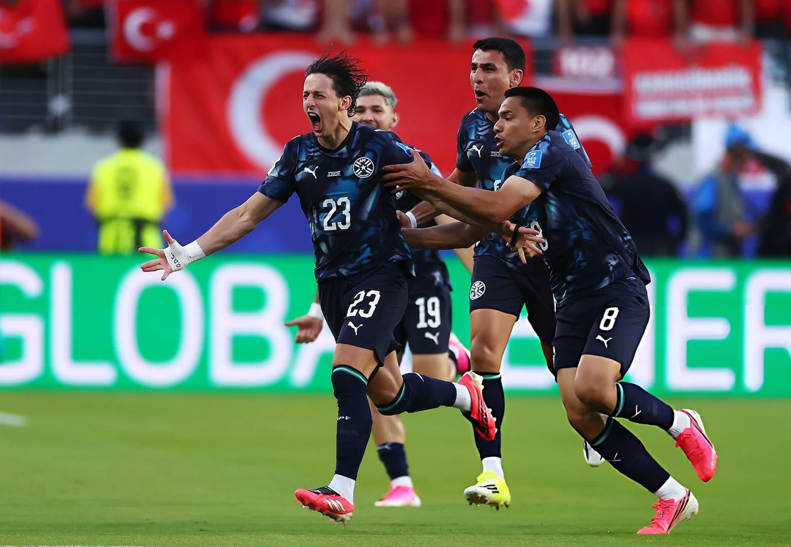Paraguay resistió con diez jugadores y eliminó a Turquía del Mundial 2026