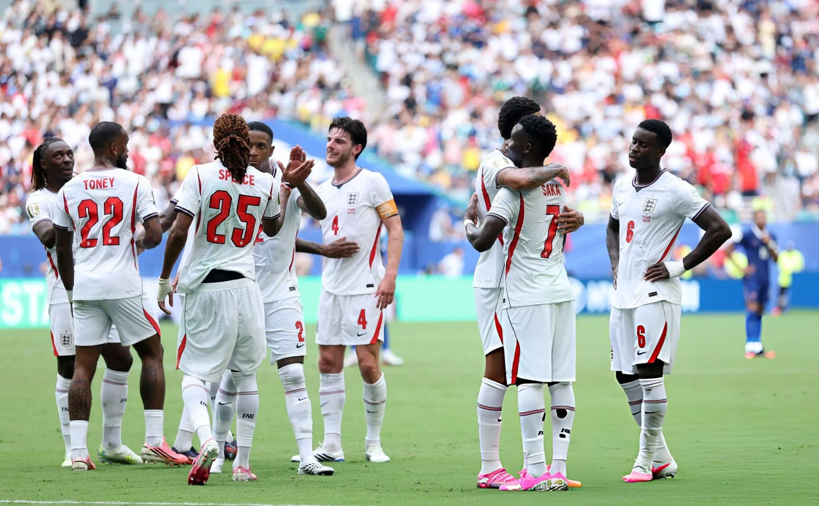 Inglaterra se impuso a Francia en un festival de goles y terminó tercera en el Mundial 2026