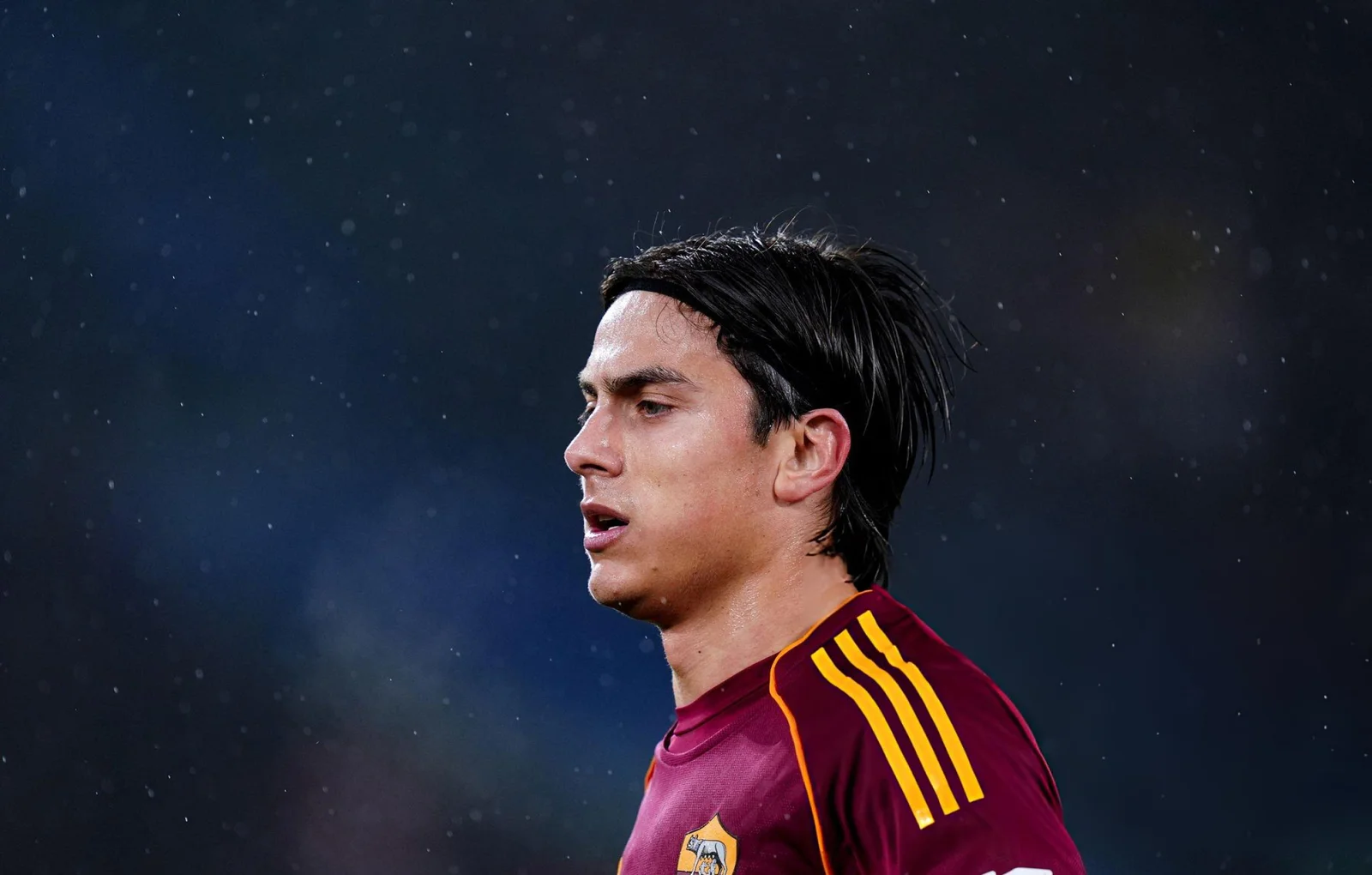 Paulo Dybala renovó su contrato con la Roma y seguirá una temporada más en el club