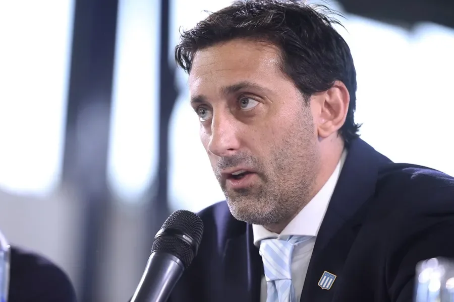Diego Milito explotó tras la eliminación de Racing: “Hoy nos sentimos robados”