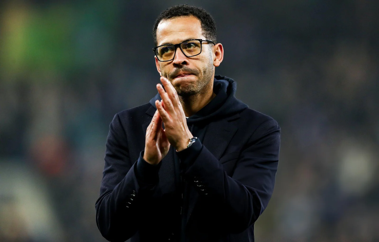 Chelsea echa a Rosenior pese a su contrato hasta 2032